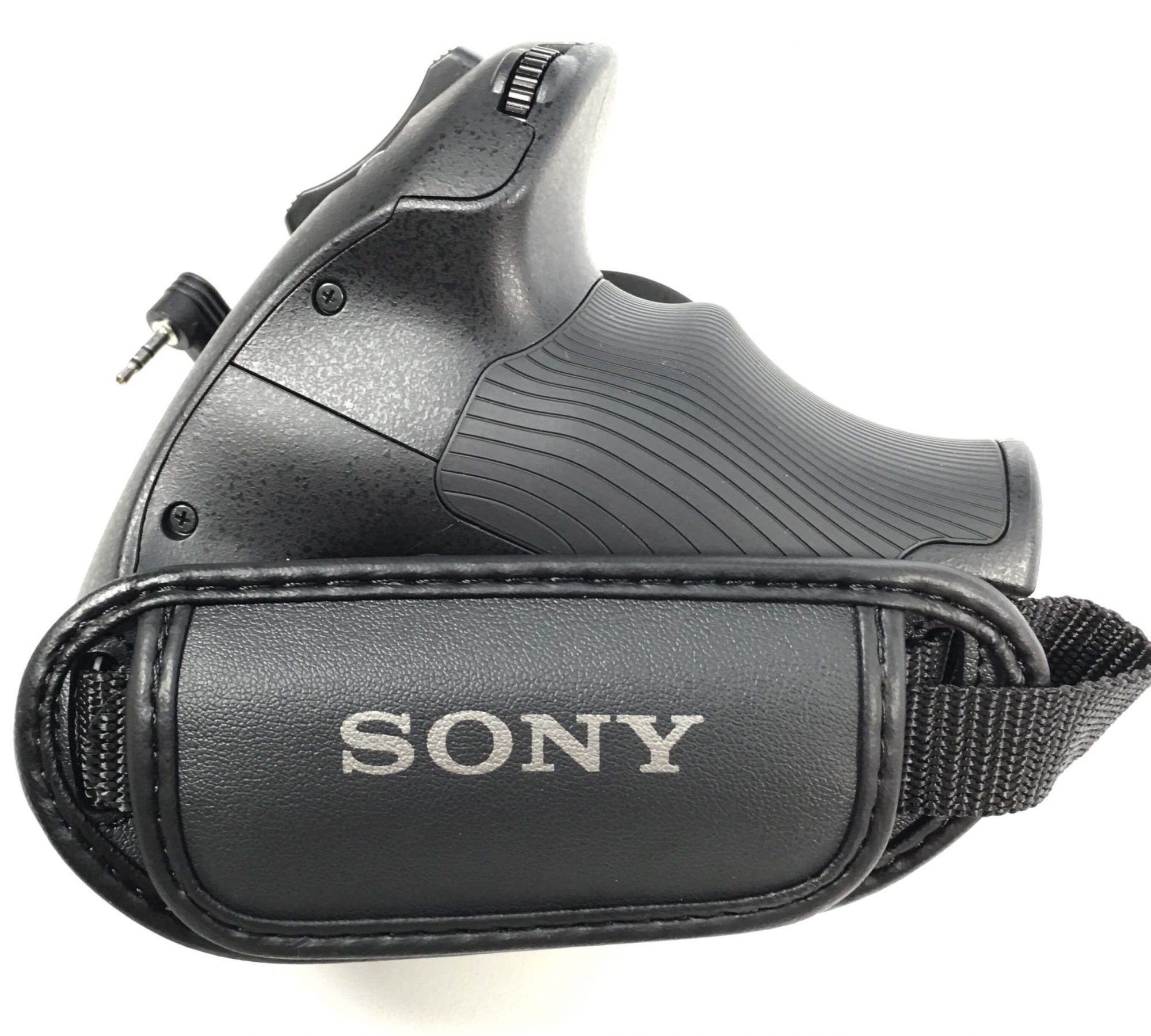 Original Sony PXW-FS5 Grip that fits on the the Sony PXW-FS5 camcorder. It is a genuine Sony part, sourced directly from Sony USA. Brand new factory fresh. Free Shipping.